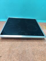 1_10_hi15bfJnUsvw1769540176